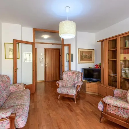 Apartment Lovely In With Wifi